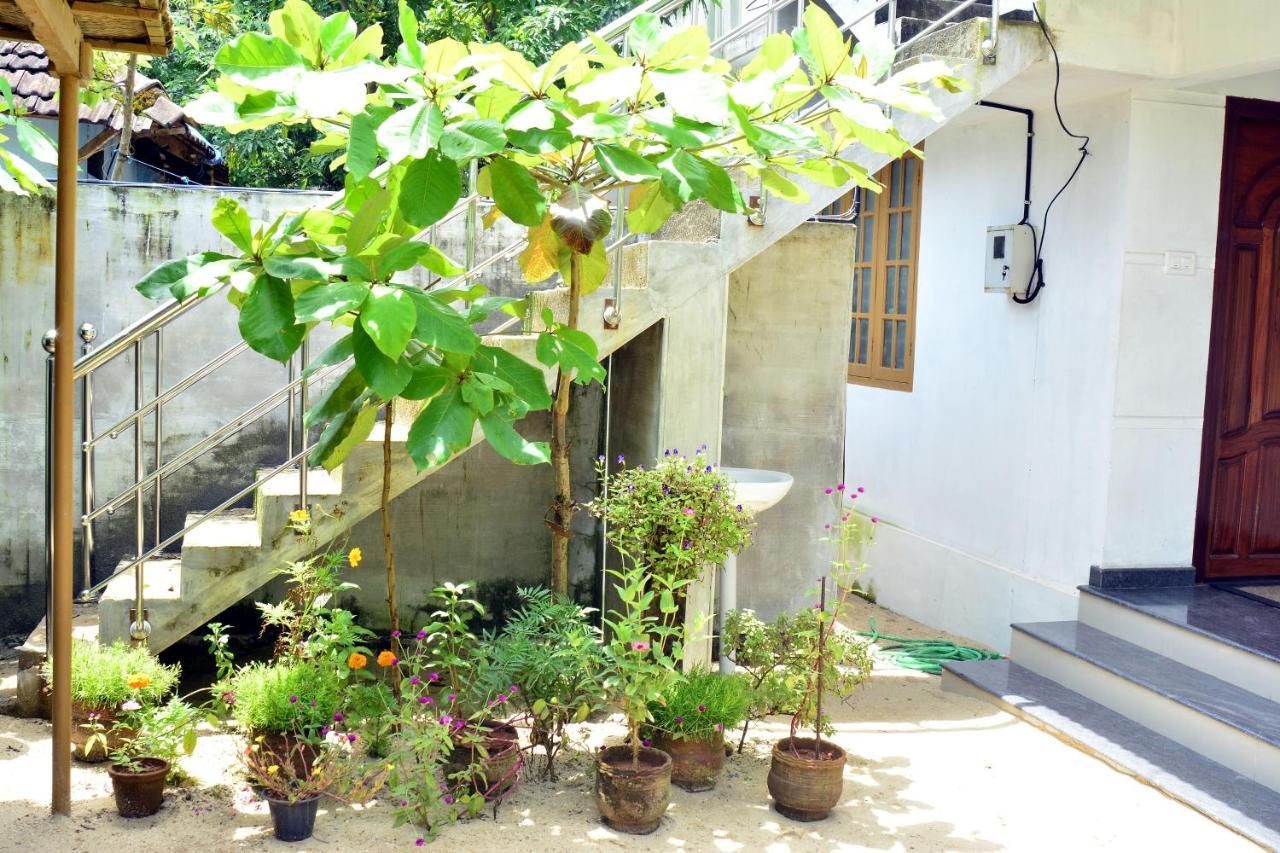 Sea Breeze Beach Home Alappuzha Buitenkant foto