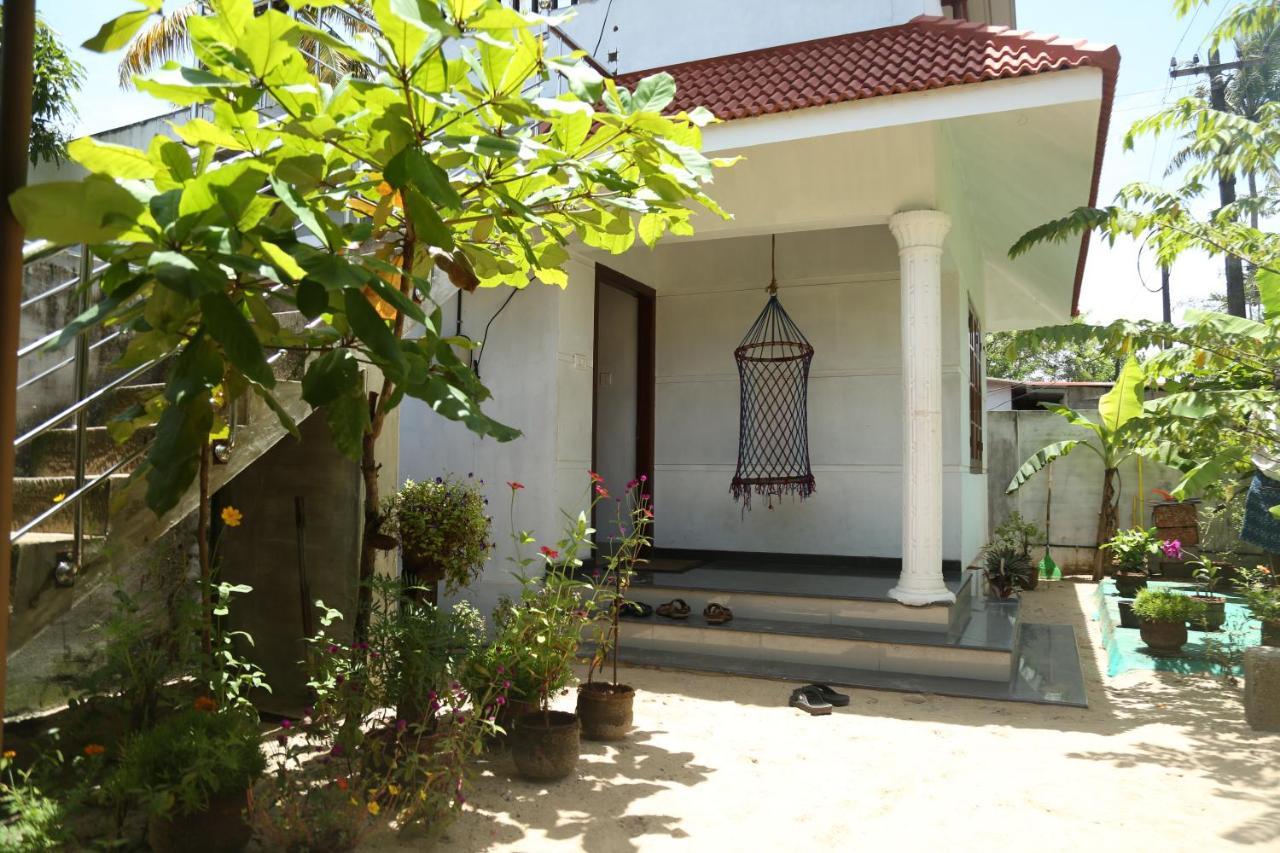Sea Breeze Beach Home Alappuzha Buitenkant foto