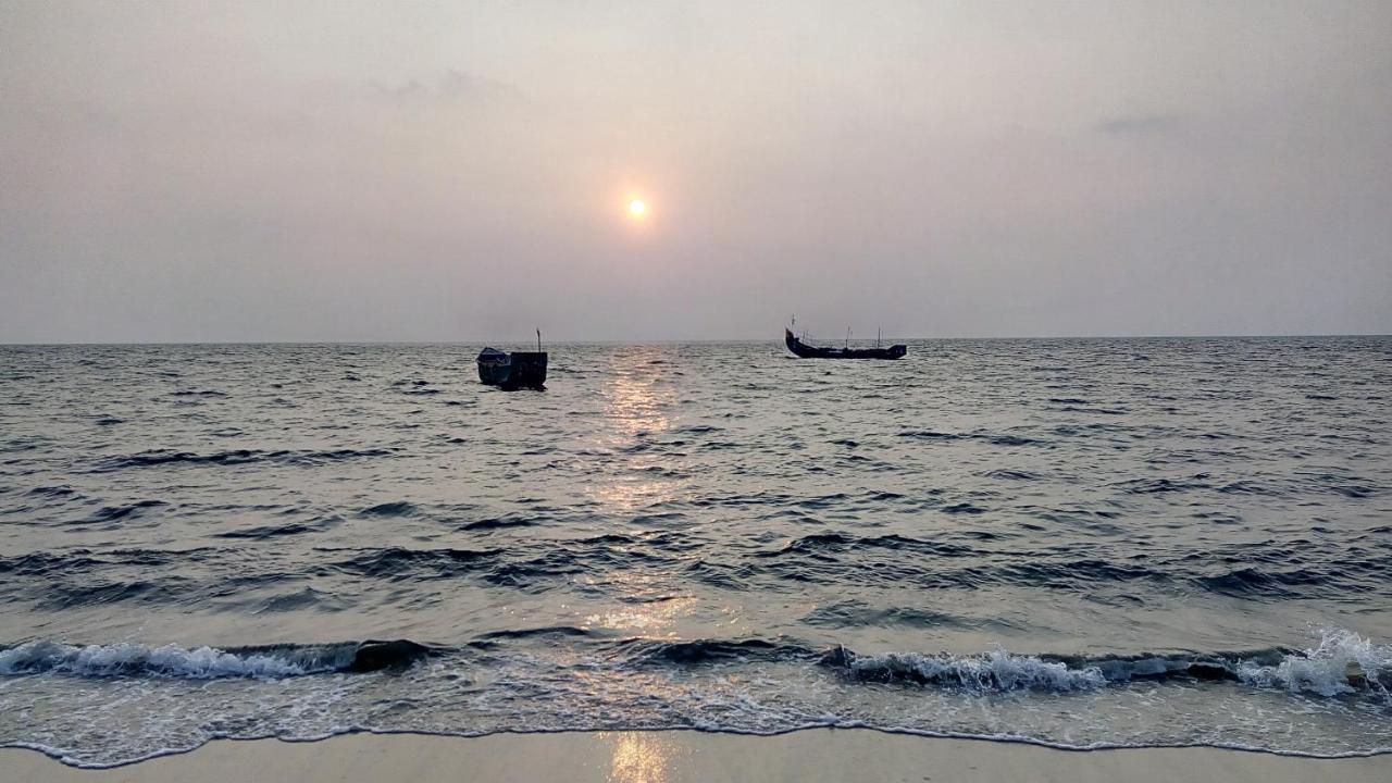 Sea Breeze Beach Home Alappuzha Buitenkant foto