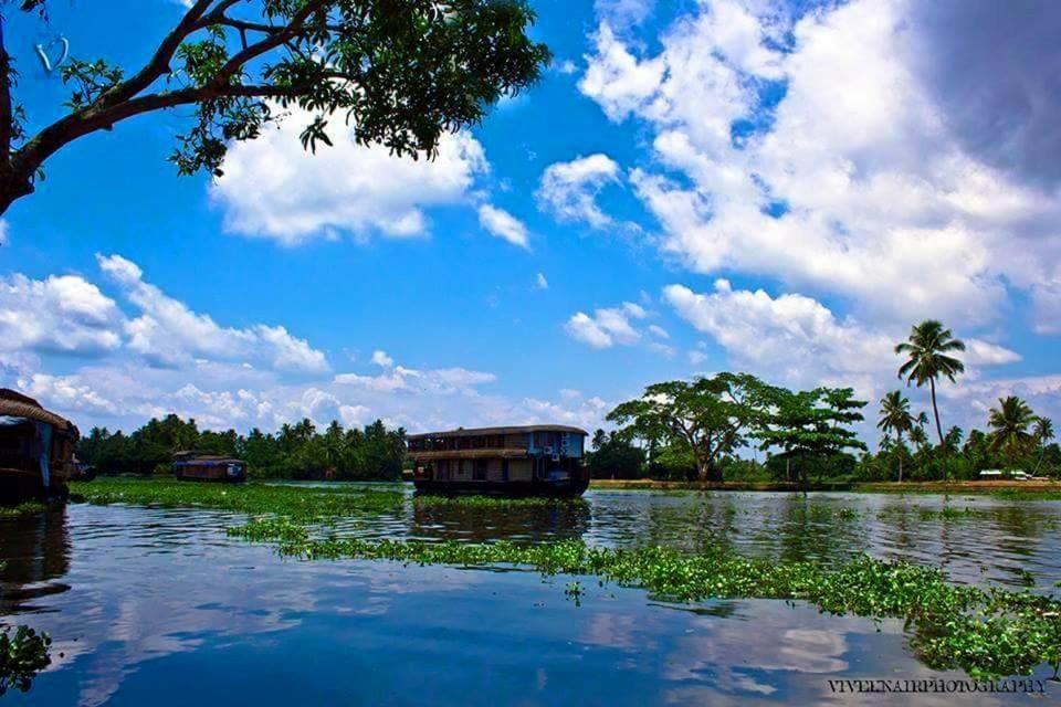 Sea Breeze Beach Home Alappuzha Buitenkant foto