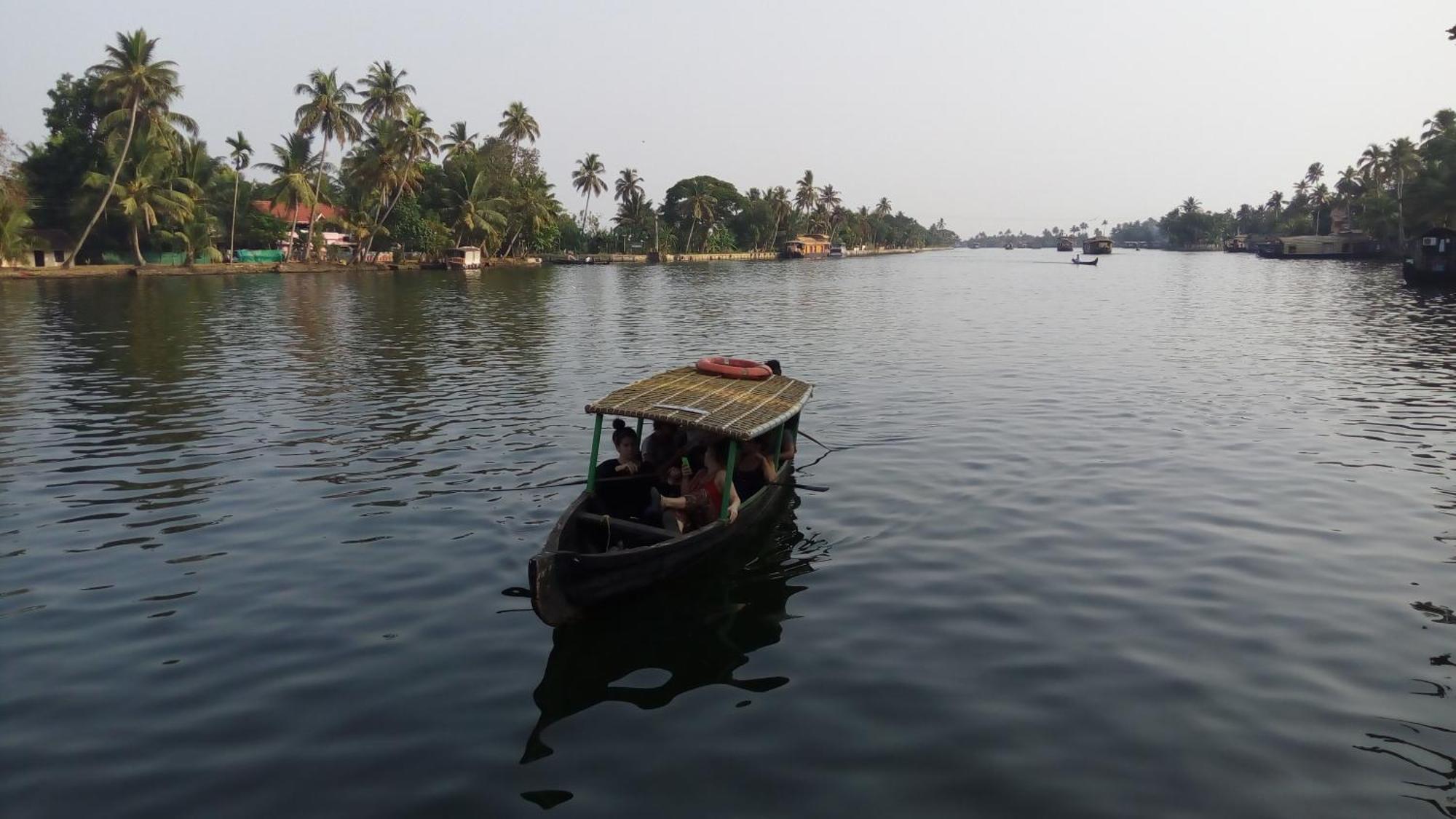 Sea Breeze Beach Home Alappuzha Buitenkant foto