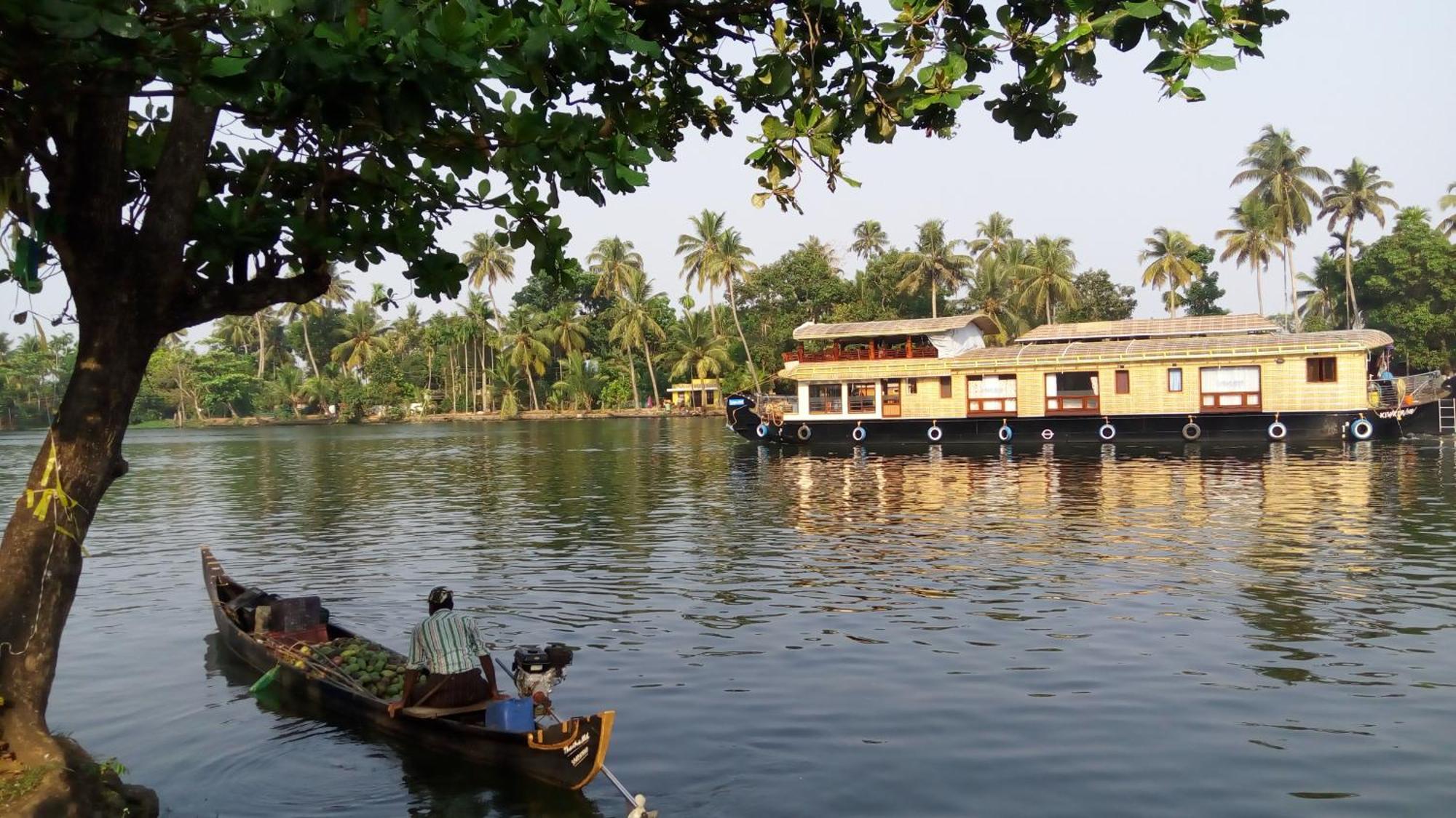 Sea Breeze Beach Home Alappuzha Buitenkant foto