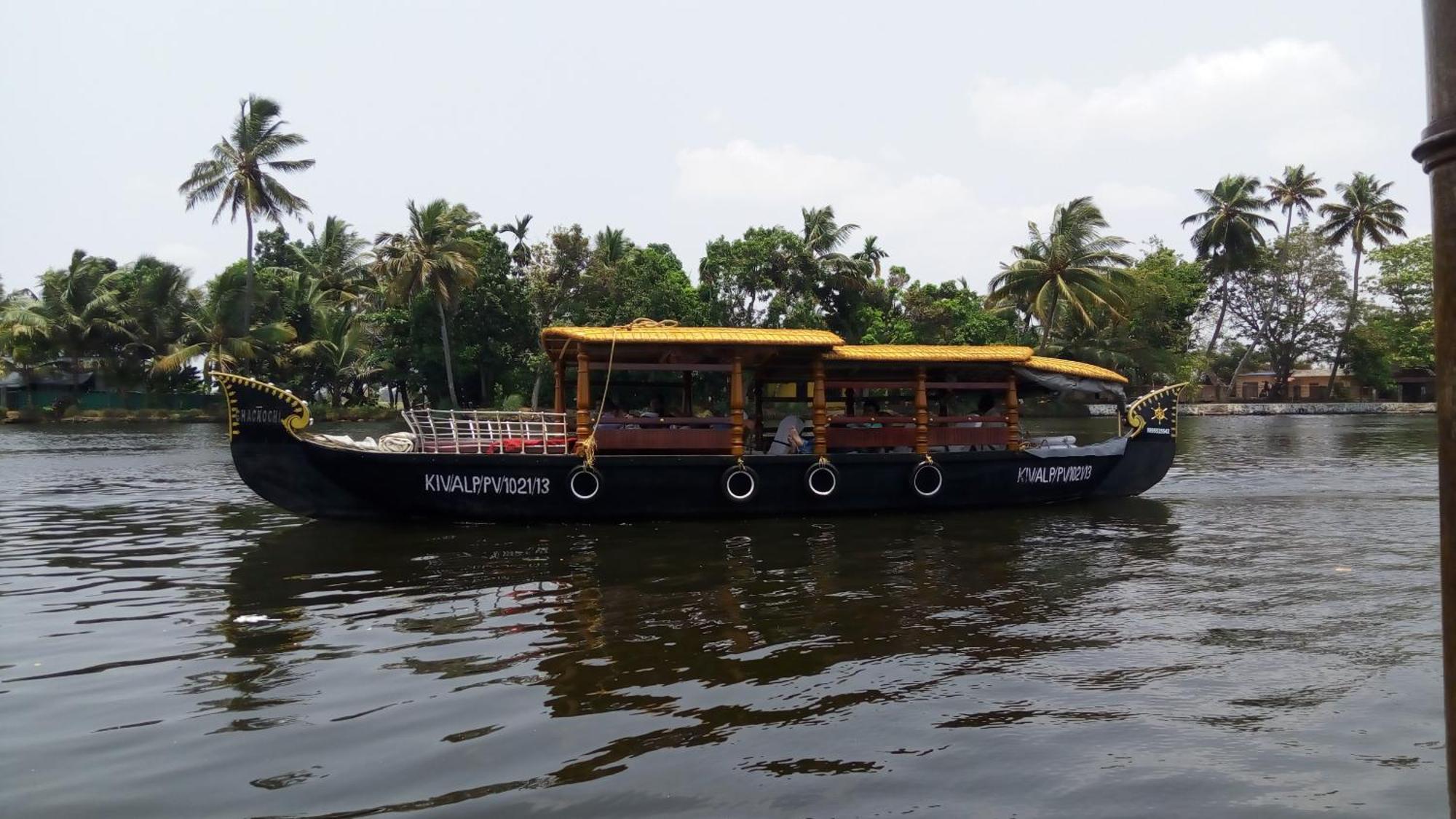 Sea Breeze Beach Home Alappuzha Buitenkant foto